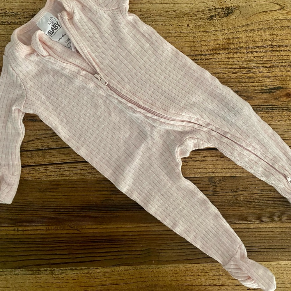 COTTON ON BABY Footie with gloves pink stripes